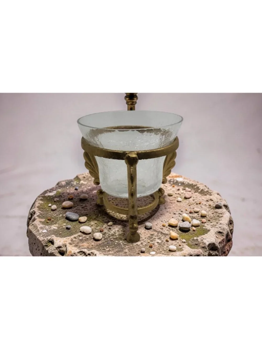vintage gold color metal leaf design 3-leg crackled glass candle holder. 5.5